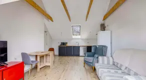 Rooftop Apartment - Image 4