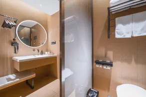 JI Hotel Shanghai Shimao Riverside Garden - Image 2