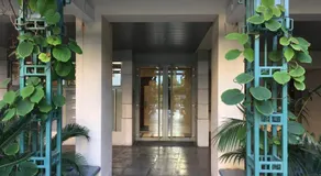 Quiet flat next to the beach - Image 3
