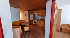Villa Theresa Apartments - Image 3