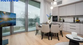 Lake Sky View Apartment by Rent4You - Image 3