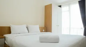Minimalist and Homey Studio Menteng Park Apartment By Travelio - Image 2