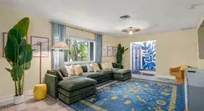 Sleeps 16 Heated Pool Villa Just 8Mi from Clearwater Beach - Image 4