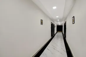 Hotel O by OYO The Oak Tree - Image 4