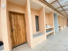 Wavez Lombok Hostel - Image 3