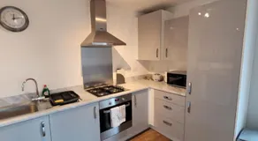 Skylark Apartment - Image 3