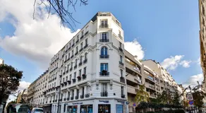 Hôtel de ville - Image 4