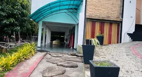 Avanya Hotel and Reception Hall - Image 2