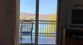 Lake House - Image 2