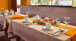 Casablanca Hostal - Image 3