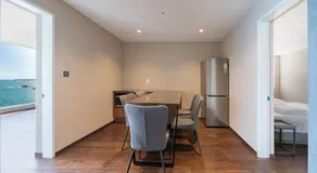 Sharp & Flat Hotel - Image 5