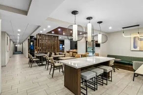 SpringHill Suites by Marriott Pittsburgh Airport - Image 2