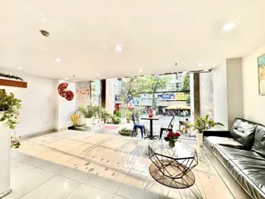 The Jade Hotel - Image 2