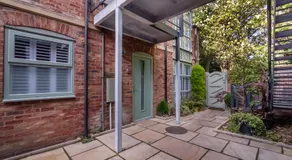 Minster's Reach Apartments -Stylish City-Centre Retreat's - Image 4