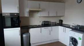 Panoramic Harbour View Apartment - Image 3