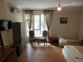 Uyar Palace - Image 5