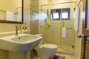 Modern Thai Home - Image 2