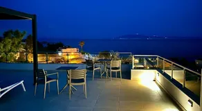 Ocean View Studios and Luxury Rooms - Image 3