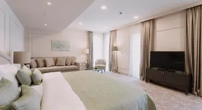 Hotel Divine Park - Image 2
