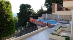 Agrabeli Apartments - Image 4