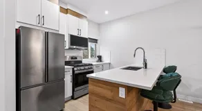 The Urban Haven Extended-Stay Friendly 3bed Sleeps 7 - Image 5
