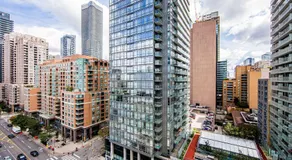 Adelaide Stays and Suites - Walk to Subway - Easy Access Downtown Toronto - Image 5