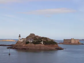 Flat in Primel with Sea View  Beaches Nearby - Image 3