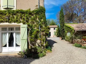 Spacious holiday home with private pool and park - Image 4