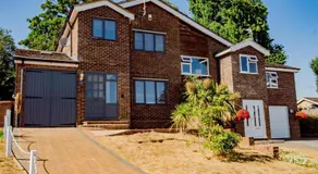 Modern and Spacious 4 Bedroom Home in Ipswich - Image 5