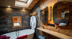 Savoya Lodges, 4 chalets privés, de 2 à 40 personnes - Image 2