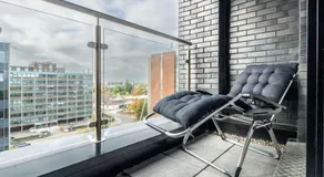2 Bedroom - Old Trafford - Balcony - Free Parking - Image 5