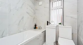 Cosy 2 bedroom Home-Mersey, Wirral-Sleeps 4 - Image 2