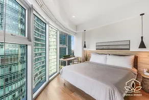 Vibrant Oasis with the best view + Fast WiFi - Image 2