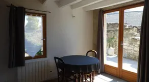 Maisonnette climatisée avec parking privé - Image 4