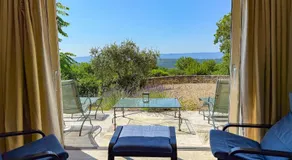 Mas à Gordes avec piscine et vue incroyable à 800 m du village - Image 5
