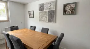 Home 2 - Image 3