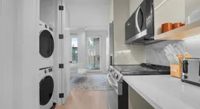 Stylish Brooklyn Retreat - Steps to G Train - Image 3