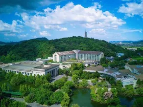 Taixuhu Holiday Hotel - Image 3
