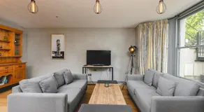 PenthouseStays nr Notting Hill - Luxury 2 Bedroom King Bed Apartment - near Portobello Road - Image 3
