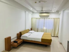 Hotel Harmony - Image 5
