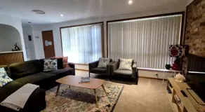 Coastal Getaway by Book Jervis Bay - Free Wifi, linen & Games Room - Image 4