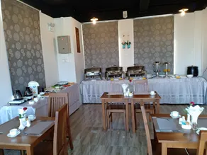 Hotel Duo Swan - Image 4