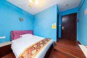 Friendship  Hotel - Image 4