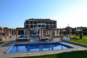 GOLDEN SANDS - Image 3