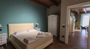 RUGGIERO GUEST HOUSE - Image 2
