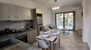 EVDOKIAS Apt,brand new 2025 modern Apt in the center of Alikanas - Image 3