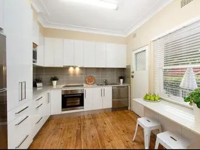 Hillside Haven - Image 4