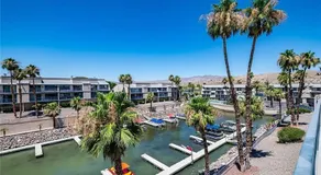 Relaxation on the Colorado River - Image 3