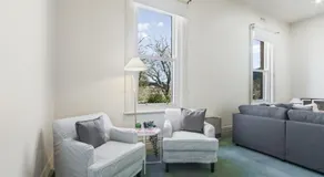 Colonial Bank Motel - Image 3