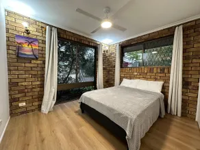 Cosy mountain hideaway in Brisbane - Image 2